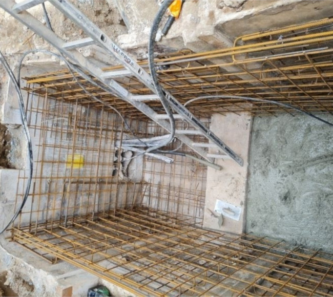 Tiefbau – Ortbetonschacht in Bestandsschacht für Telekomtrassen